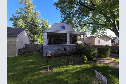 904 E Macon Street, Clifton, IL 61727 - Photo 1