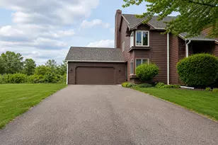 4155 Split Leaf Dr, Loves Park, IL 61111 - Photo 1