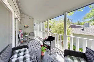 1520 Stonebridge Trail, Wheaton, IL 60189 - Photo 21