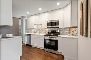 3540 W Evergreen Ave, Chicago, IL 60651 - Photo 11