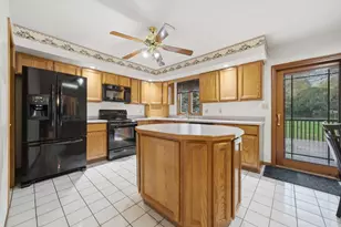 1016 N 7th St, Rochelle, IL 61068 - Photo 7