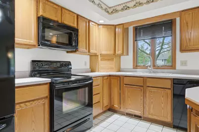 1016 N 7th Street, Rochelle, IL 61068 - Photo 9