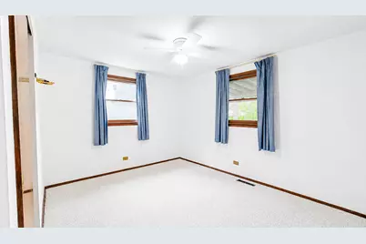 33022 N John Mogg Road, Grayslake, IL 60030 - Photo 9