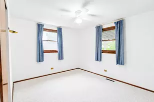 33022 N John Mogg Rd, Grayslake, IL 60030 - Photo 9