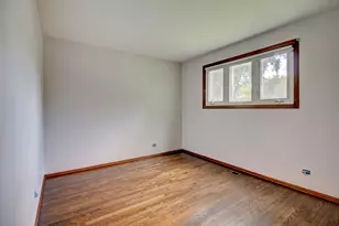 2266 Durham Dr, Wheaton, IL 60189 - Photo 11