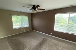 437 Valley Forge Ct, Aurora, IL 60504 - Photo 7