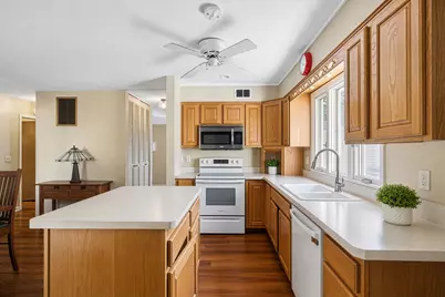 135 Garden Drive #135, Montgomery, IL 60538 - Photo 9
