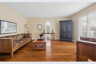 135 Garden Drive #135, Montgomery, IL 60538 - Photo 5