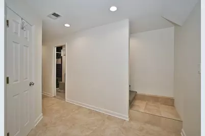 5936 N Melvina Avenue, Chicago, IL 60646 - Photo 11