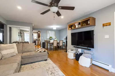 5155 N East River Road #215E, Chicago, IL 60656 - Photo 9