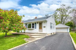 140 W Le Moyne Ave, Lombard, IL 60148 - Photo 1
