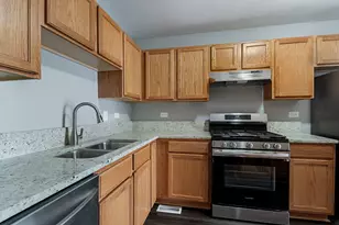 2110 Austrian Pine St, Lockport, IL 60441 - Photo 3