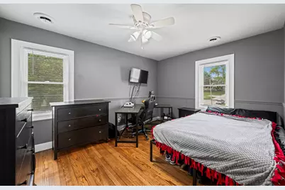 331 E Russell Street, Barrington, IL 60010 - Photo 23