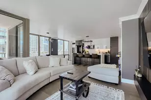 2 E Erie St, Chicago, IL 60611 - Photo 11
