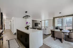 2 E Erie St, Chicago, IL 60611 - Photo 5