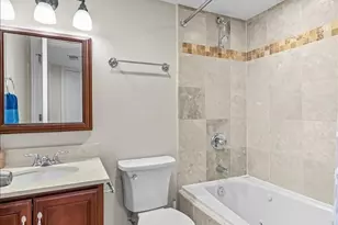1308 W Granville Ave, Chicago, IL 60660 - Photo 19