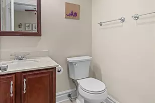 1308 W Granville Ave, Chicago, IL 60660 - Photo 13
