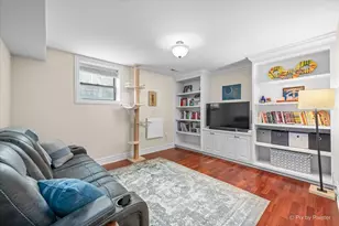 1308 W Granville Ave, Chicago, IL 60660 - Photo 15