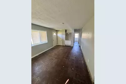 201 W 10th Street, Chicago Heights, IL 60411 - Photo 3