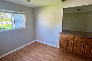 201 W 10th St, Chicago Heights, IL 60411 - Photo 5