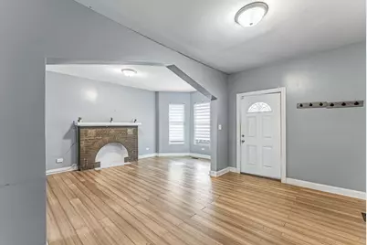 705 N Ridgeway Avenue, Chicago, IL 60624 - Photo 3
