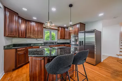 10S220 Alan Road, Naperville, IL 60564 - Photo 7
