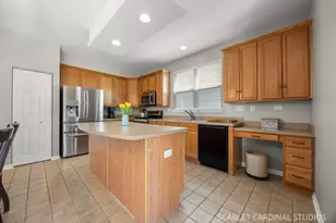 147 Linden Dr, Oswego, IL 60543 - Photo 15