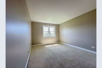 11 Foxcroft Road #11-127, Naperville, IL 60565 - Photo 9