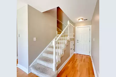 11 Foxcroft Road #11-127, Naperville, IL 60565 - Photo 7