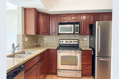 11 Foxcroft Road #11-127, Naperville, IL 60565 - Photo 3