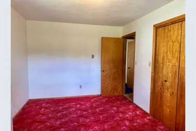 2613 N 11th Street, Clinton, IA 52732 - Photo 9