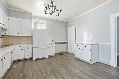 2115 W 4 Street, Davenport, IA 52802 - Photo 19