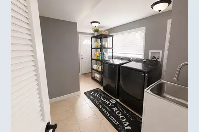 625 Devonshire Drive, Des Plaines, IL 60018 - Photo 11