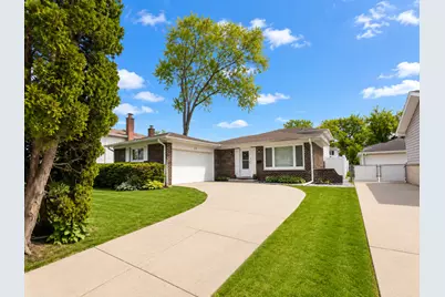 625 Devonshire Drive, Des Plaines, IL 60018 - Photo 1