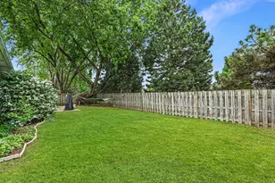 309 Thistle Dr, Bolingbrook, IL 60490 - Photo 15