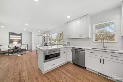 704 Plainfield Road, Downers Grove, IL 60516 - Photo 7