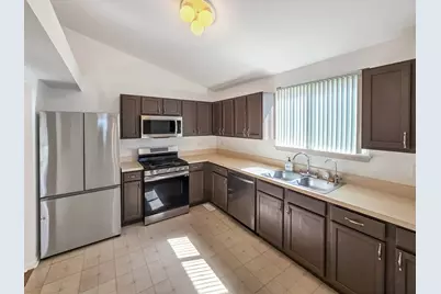 1041 Serendipity Drive, Aurora, IL 60504 - Photo 3