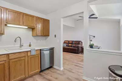 386 Crystal Ridge Drive #386, Crystal Lake, IL 60012 - Photo 13