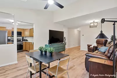 386 Crystal Ridge Drive #386, Crystal Lake, IL 60012 - Photo 9