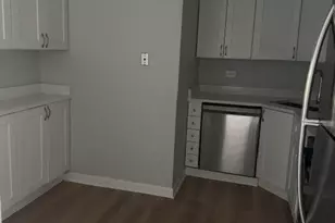 225 Gregory St, Aurora, IL 60504 - Photo 3
