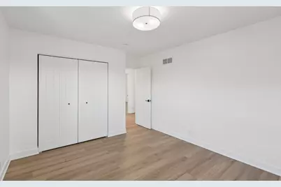 8135 W Rascher Avenue, Chicago, IL 60656 - Photo 21