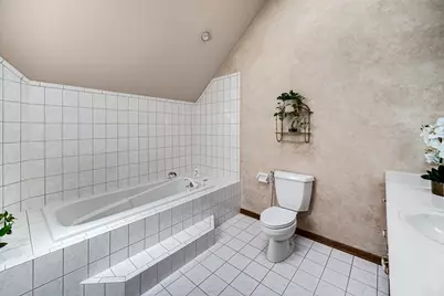 15538 Royal Glen Court, Orland Park, IL 60467 - Photo 9