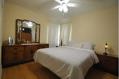 4916 W Montrose Avenue, Chicago, IL 60641 - Photo 7