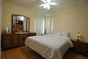 4916 W Montrose Ave, Chicago, IL 60641 - Photo 7