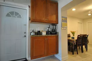 4916 W Montrose Ave, Chicago, IL 60641 - Photo 11