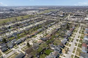 703 Westmere Rd, Des Plaines, IL 60016 - Photo 33
