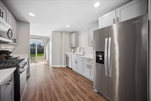 703 Westmere Rd, Des Plaines, IL 60016 - Photo 11