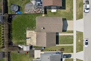 703 Westmere Rd, Des Plaines, IL 60016 - Photo 29
