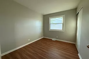 510 Hickory St, Mundelein, IL 60060 - Photo 7