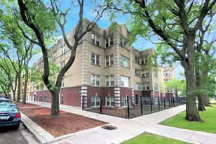 3925 W Ainslie St, Chicago, IL 60625 - Photo 1